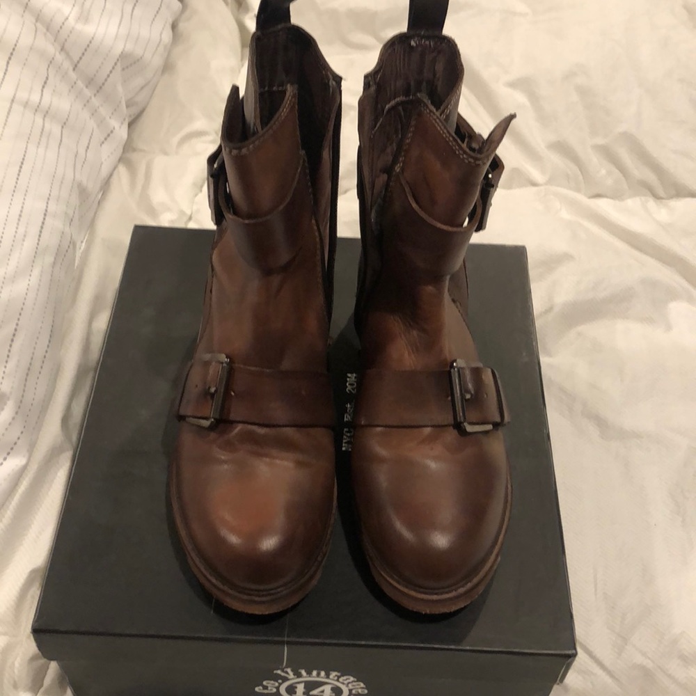 Brown vintage foundry booties